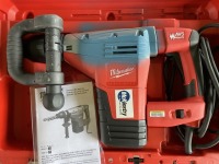 Milwaukee SDS Max Demolition Hammer