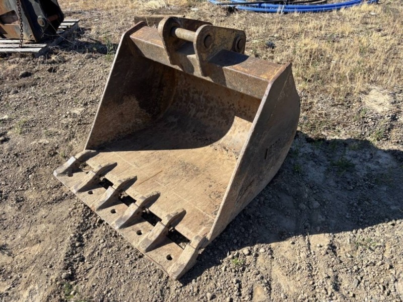 41" Muck Bucket