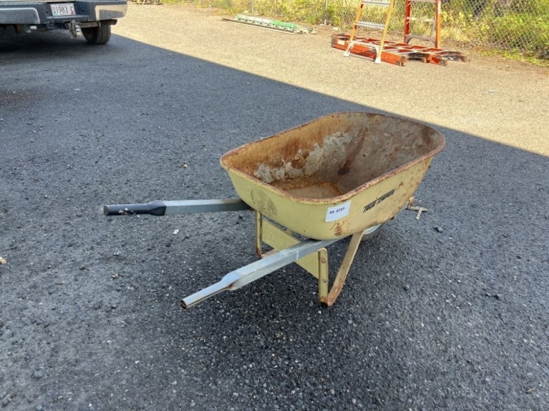 True Temper 6 cu. ft. Wheelbarrow