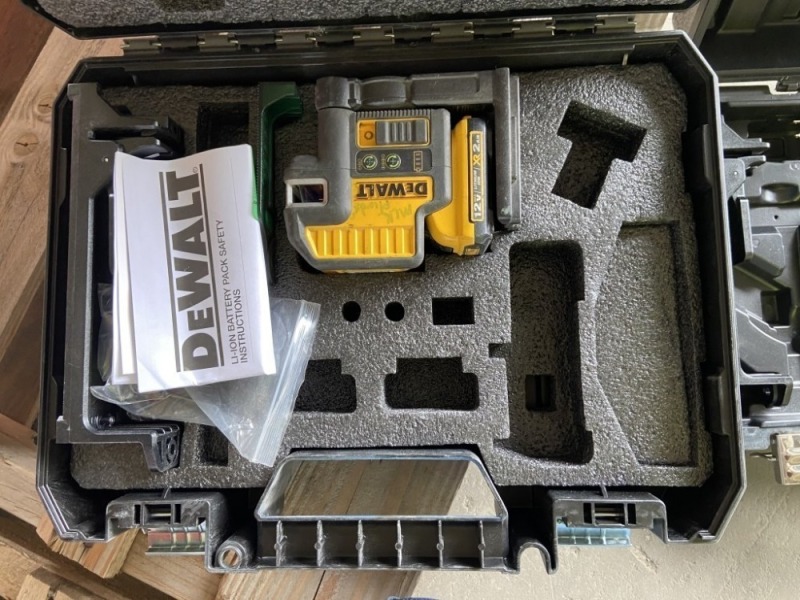 Dewalt Laser Levels, Qty. 2