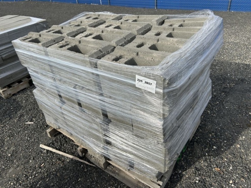 AB Right Hand Concrete Blocks, Qty. 48