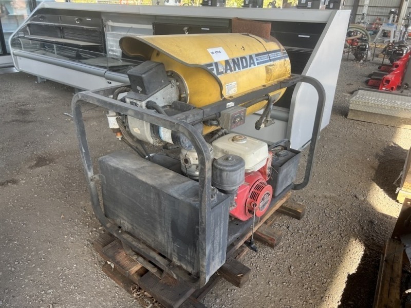 Landa Pressure Washer