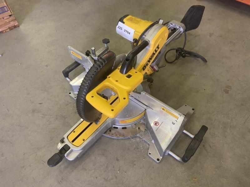 Dewalt Sliding Corded Miter Saw