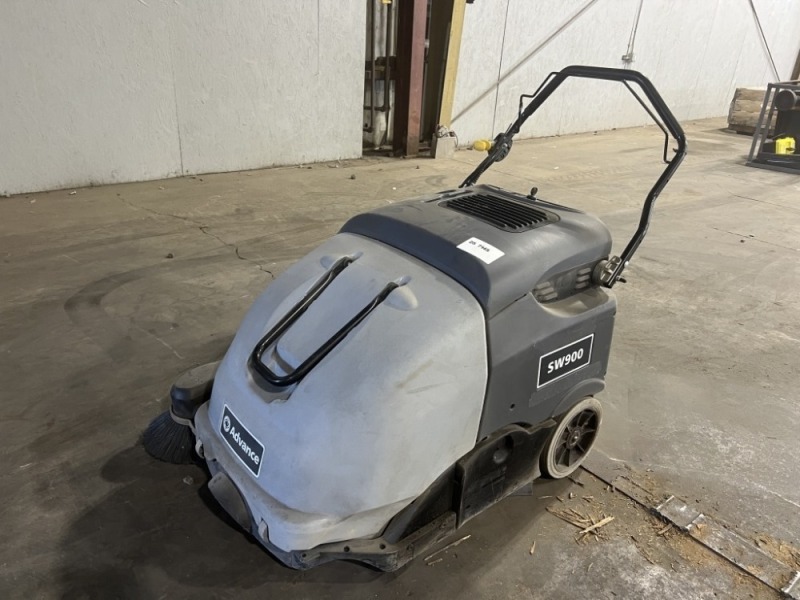 Nilfisk SW900 Walk Behind Sweeper