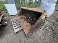 Case 72" GP Bucket