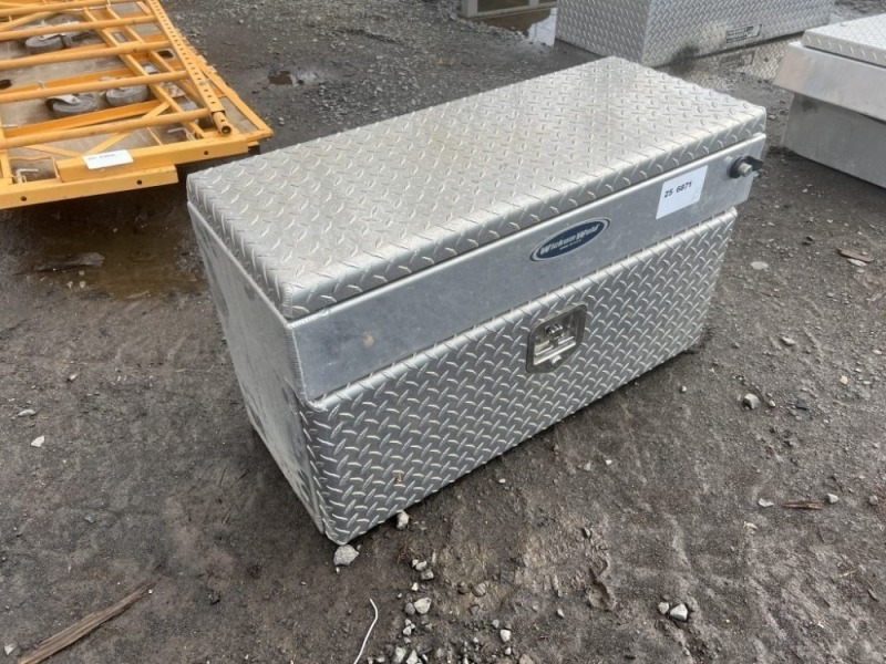 Wickum Weld Diamond Plate Truck Box