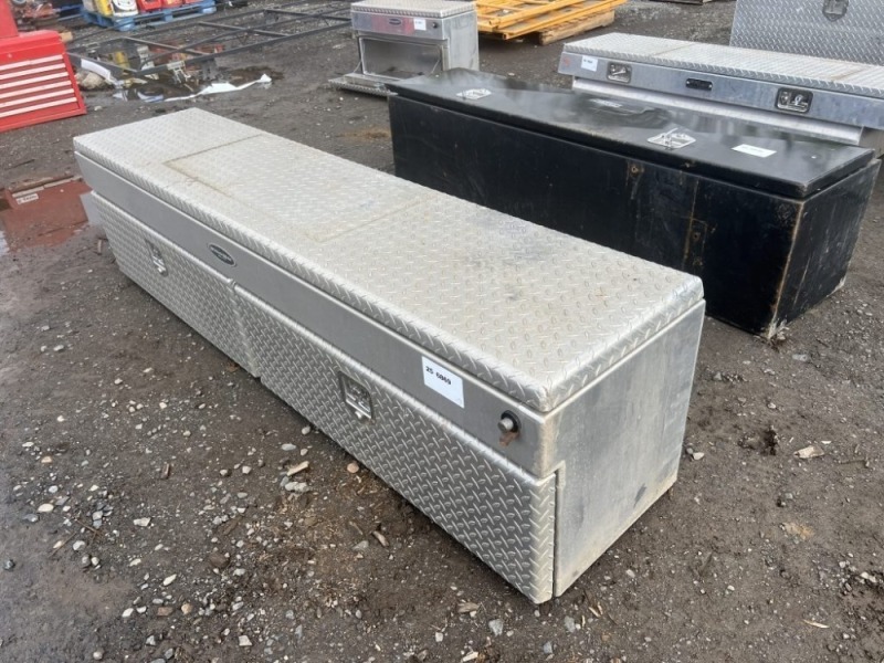 Wickum Weld Diamond Plate Truck Box