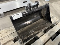2025 IR 60cm Muck Bucket