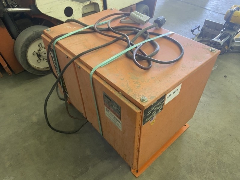 Ferro Five Forklift Battery Charger