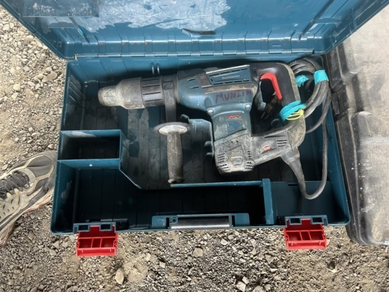 Demolition Hammer & Hydraulic Kit