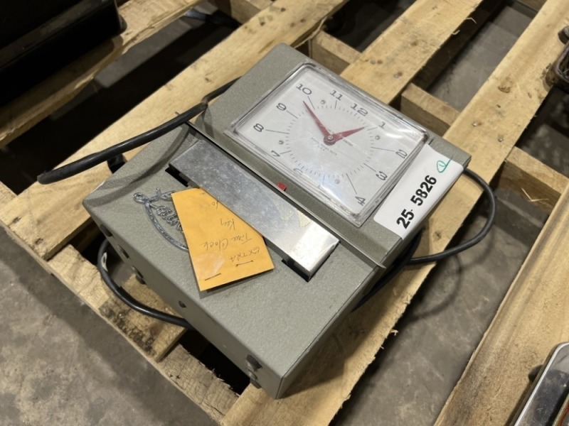 Lathem Punch-In Time Clock