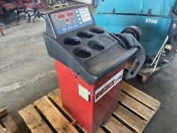 2014 Coats 775 Wheel Balancer