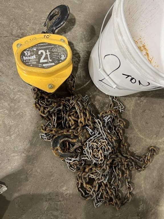 Badger CB020 2 Ton Chain Hoist