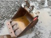 JD 24" Dig Bucket W/Cutting Edge