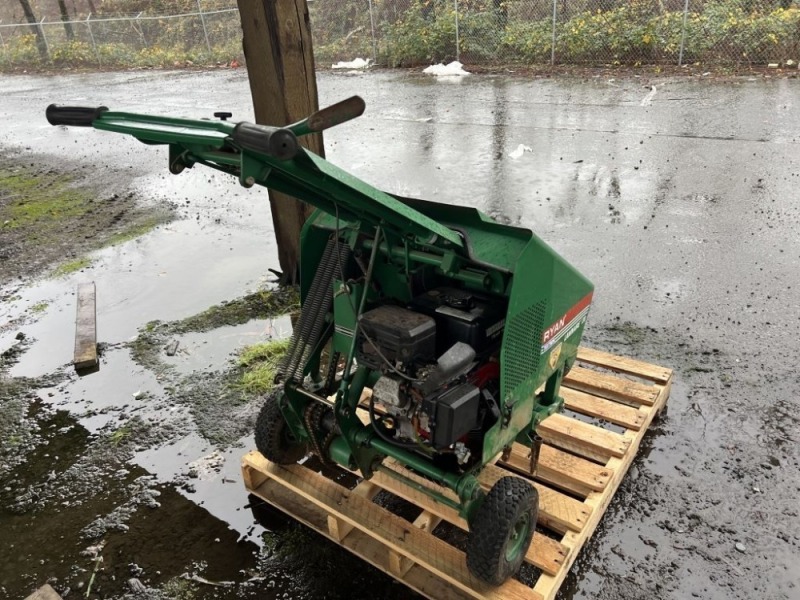 Ryan Lawnaire 28 Walk-Behind Aerator