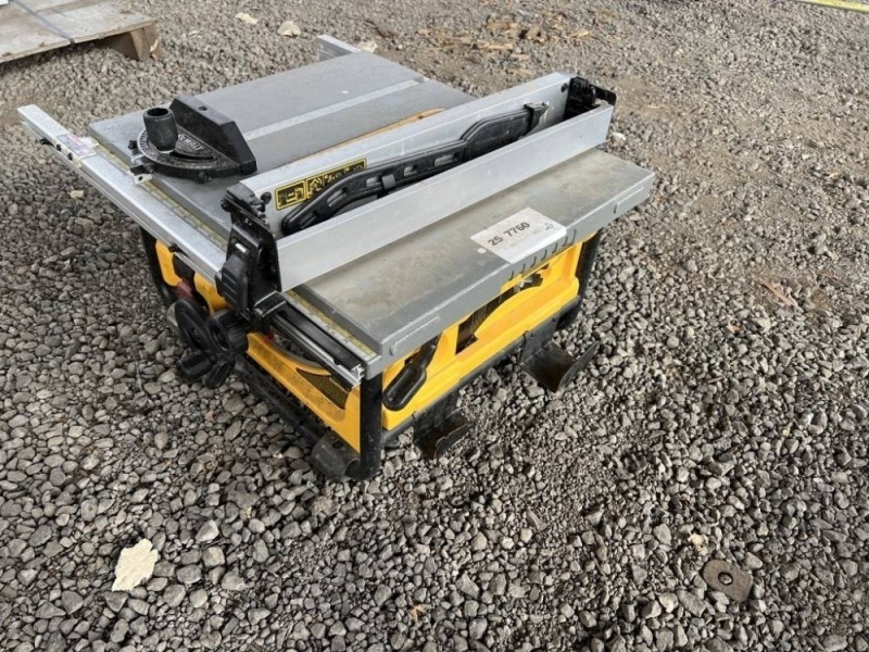 DeWalt Compact Table Saw