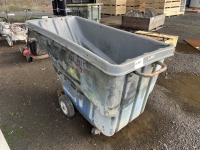 Rubbermaid Utility Tilt Truck Cart