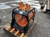 24" Rock Screening Bucket W/2 Screens