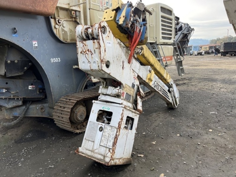 Holan Bronco Crane Boom