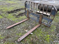 Case 48" Pallet Fork Attachment