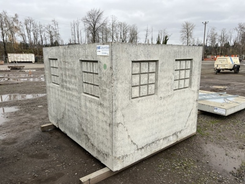 Concrete Vault W/Access Lid & Ladder