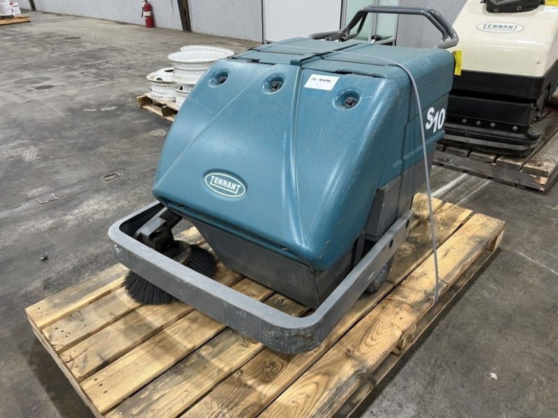 Tennant S10 Floor Sweeper