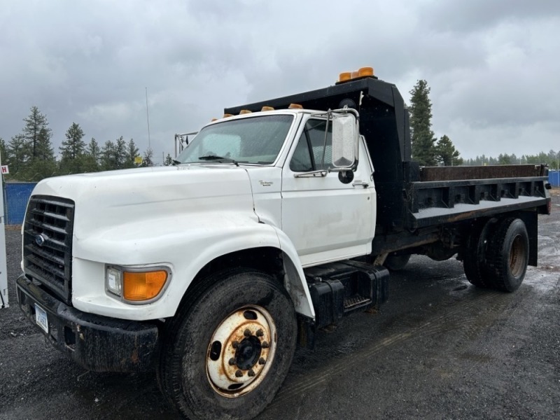 1998 Ford F800 S/A Dump Truck