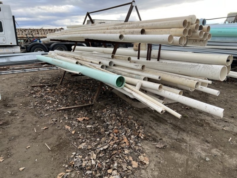 Pipe Rack w/Pipes