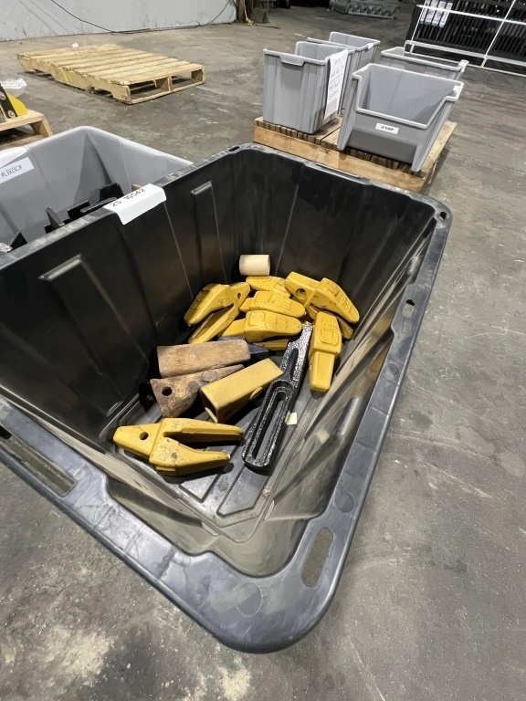 Bucket Teeth