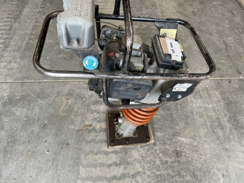 2002 Mikasa MT-74F Jumping Jack Tamper