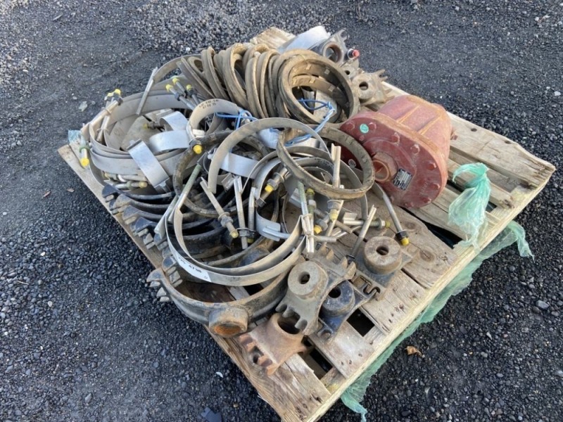 Pipe Clamps & Mountings