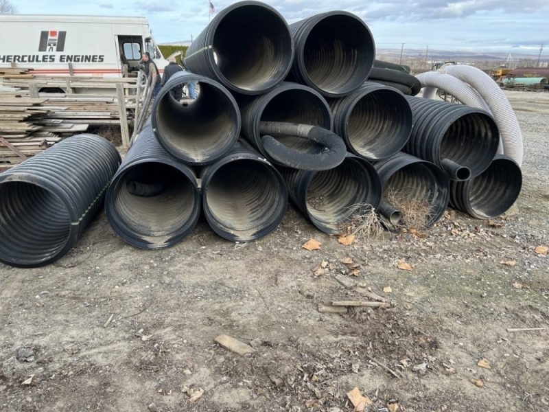 24" Corrugated Plastic Pipes