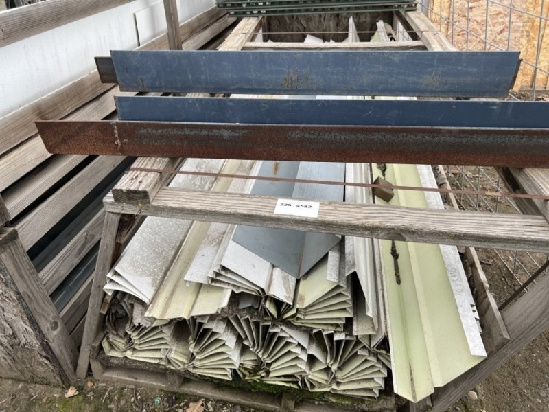 Outside Corner Molding