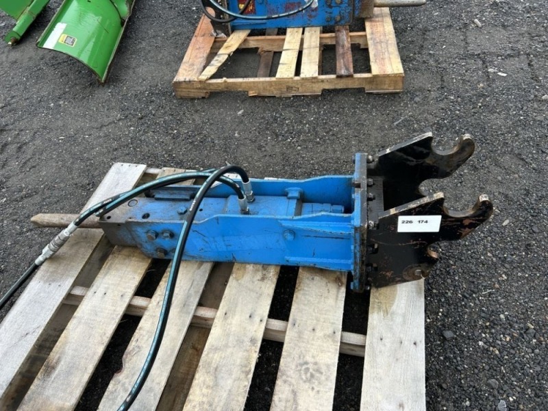 Hydraulic Breaker