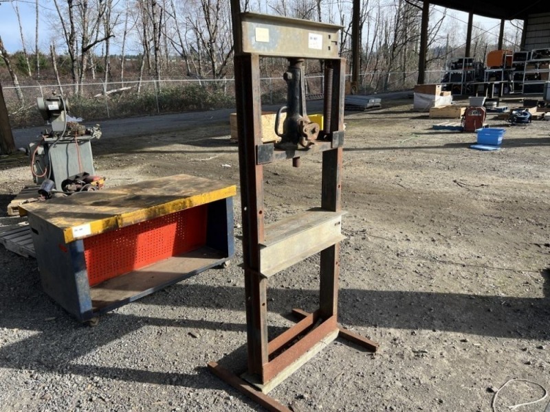 15 Ton Press w/Duff Norton Railroad Jack