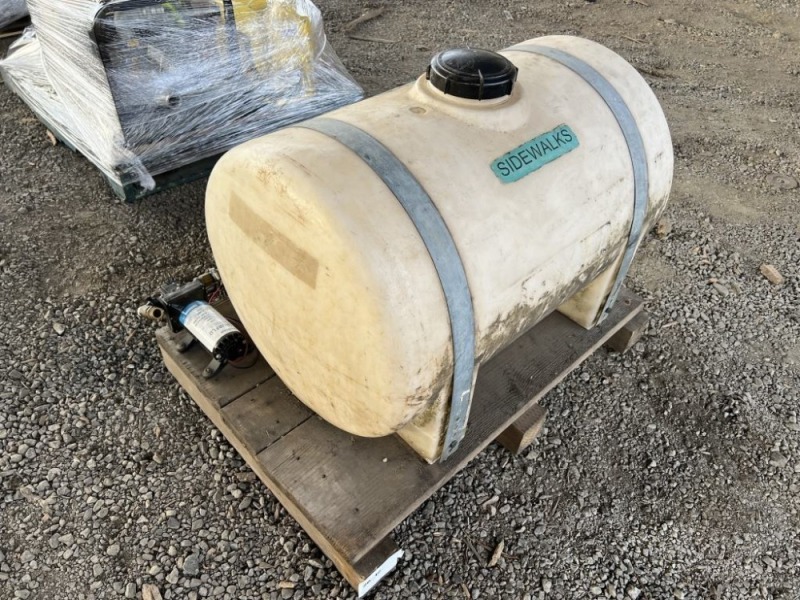Poly Tank w/Water Pump