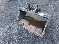 Kubota K7877B 36" Muck Bucket