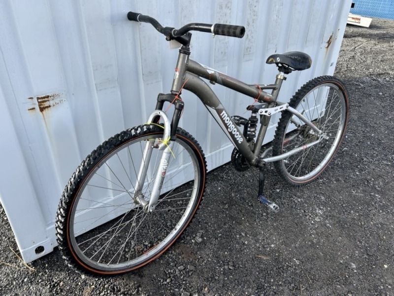 Mongoose Ledge 2.1 6061 Aluminum Bike