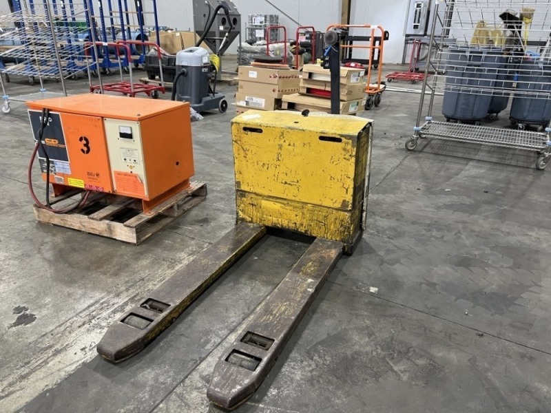Yale Electric Pallet Jack