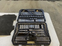 DeWalt Mechanics Tool Set