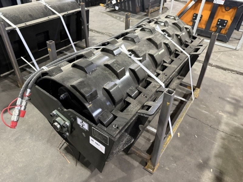 2025 GIYI GY-CW70 Padfoot Roller