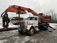 1990 Serco 200 T/A Log Loader Truck