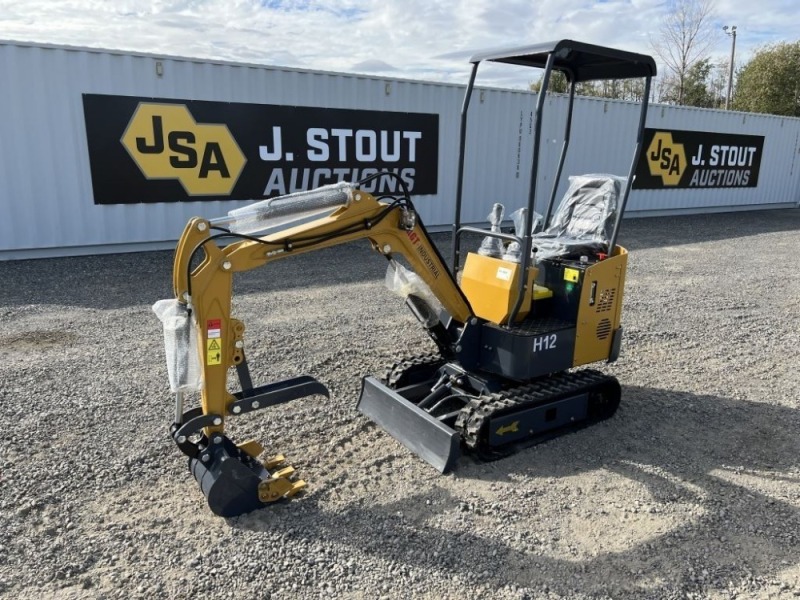 2023 AGT H12 Mini Hydraulic Excavator
