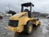 2005 Caterpillar CS-433E Vibratory Roller - 4
