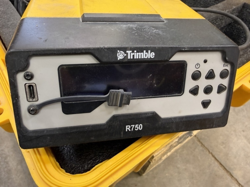 Trimble R750 Modular System & Antenna | J. Stout Auction
