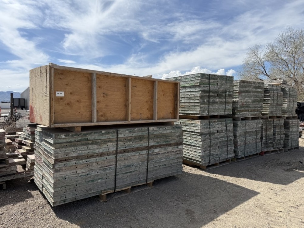 Concrete Forms & Stakes | J. Stout Auction