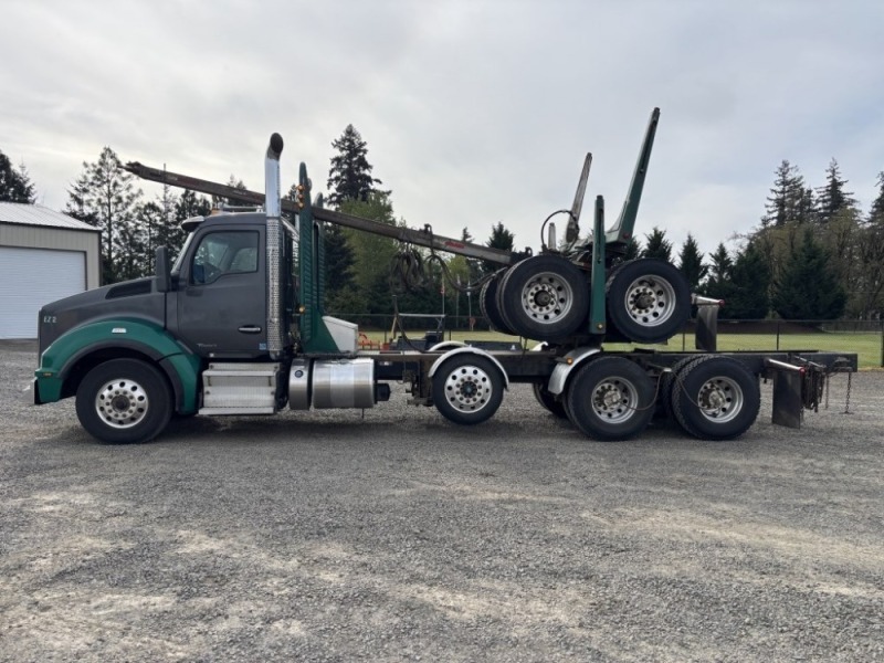 2019 Kenworth T880 6 Axle Log Truck w/Tire Boss