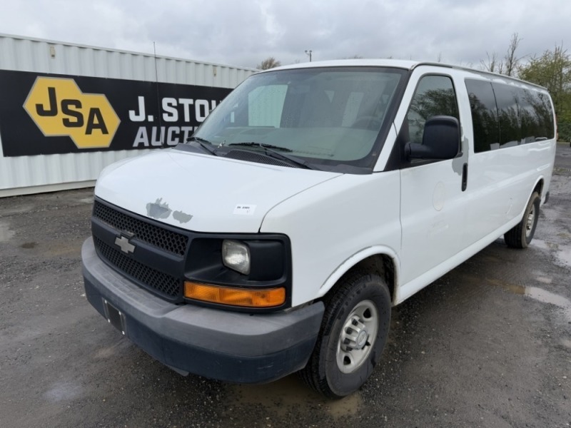 2013 Chevrolet Express Passenger Van