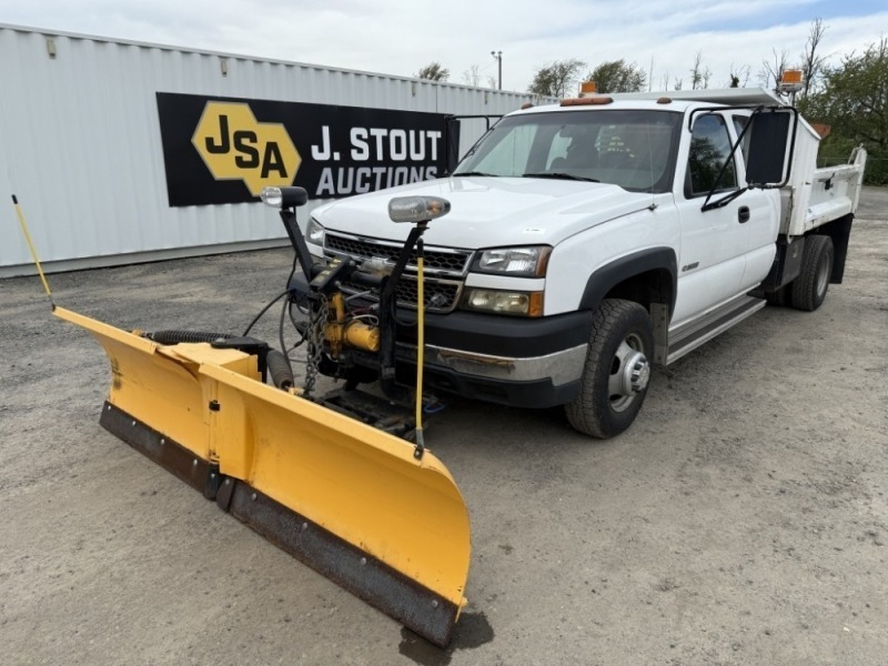 2005 Chevrolet Silverado 3500 4X4 Dump Truck
