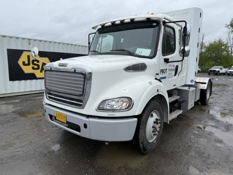 2023 Freightliner M2 S/A Truck Tractor